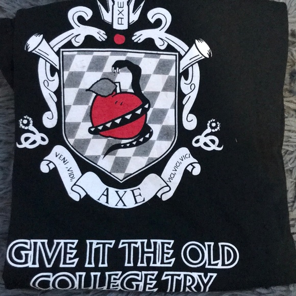 Men’s T-shirt (axe spray) - Picture 2 of 4